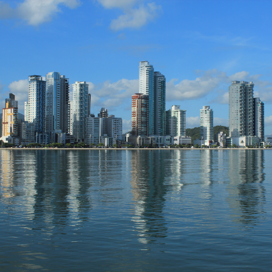 Passagens de ônibus de Buenos Aires - AR para Balneário Camboriú - SC